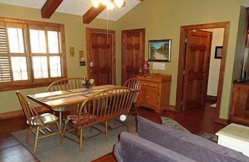 Townsend Cabin | Wheelchair Accessible