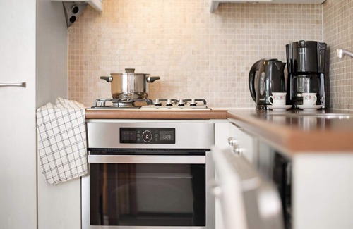 Municipality of Nissewaard House | Wheelchair-Friendly Retreat