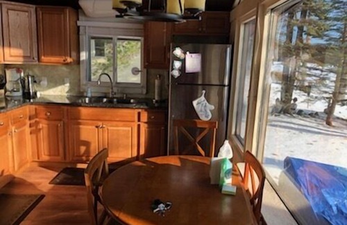 Kalkaska Cabin | Wheeler Lake House :A Fall Getaway Like No Other – Peace, Beauty & Comfort