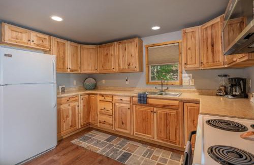 Lakewood House | Wheeler Lakehouse by Simple Life Rentals