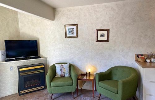 Wheeler Hotel | Wheeler on the Bay Lodge and Marina