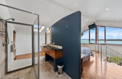 Strahan Apartment | Wheelhouse Apartments