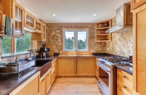 Waitsfield House | “WHEN ONLY THE BEST WILL DO “.