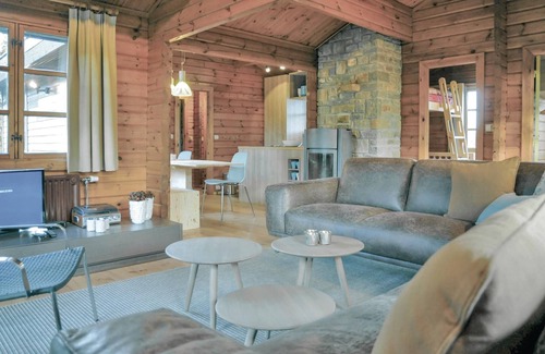 Rendeux House | When you arrive at your home, you do not suspect what a luxury and comfort awaits.