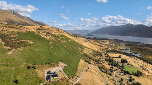 Glenorchy House | Whenua Lodge - Our Land Lodge