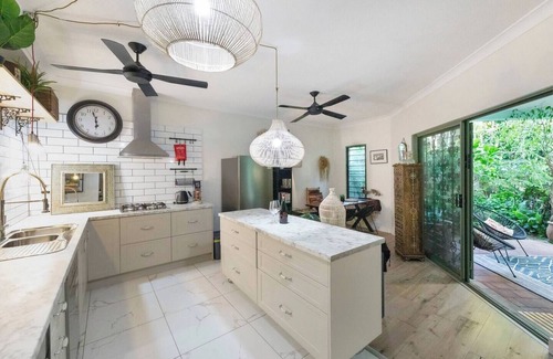 Larrakeyah Apartment | Where Enchanted Garden meets Tropical Paradise