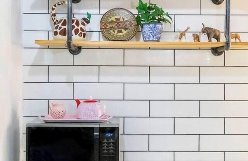 Larrakeyah Apartment | Where Enchanted Garden meets Tropical Paradise