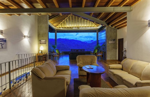 Digana House | “Where Every Path Leads to Heritage — That’s Kandy” Hills ,Lake ,golf
