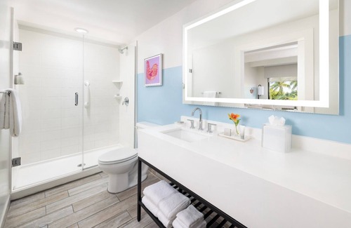New Town Hotel | Where Fun Meets Chill | 2 Island View Rooms in Blue Flamingo Resort Key West