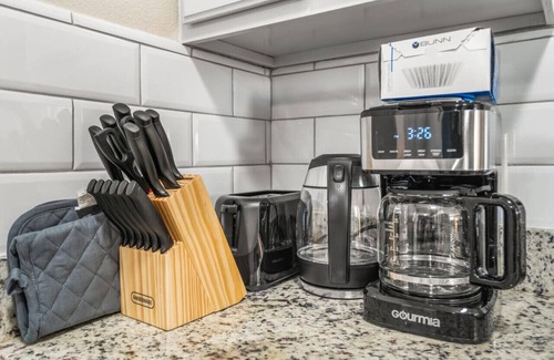 Central Arlington Apartment | Where It's All Happening: 1BD in the Mid of Action