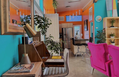 Palm Springs House | Where LOVE Meets LUXURY: YOUR Mid-Century Escape!n"An UNFORGETABLE EXPERIENCE!"