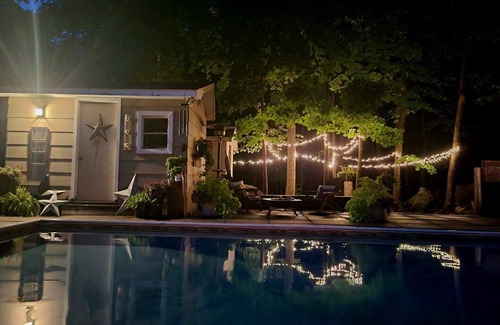 Renfrew House | Where luxury and nature come together!