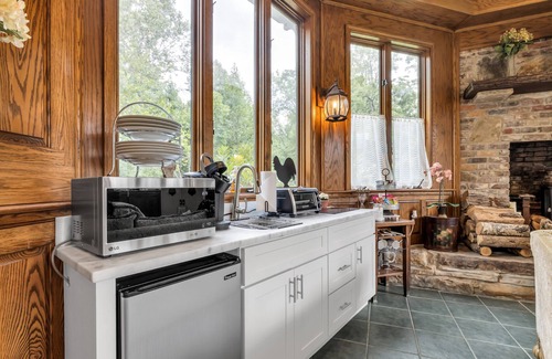 Cleveland Cottage | Where magic awaits!
