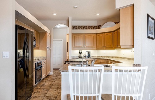 Jacarandas House | Where waters intersect and Dreams unwind! Kayak, Bikes, Heated Pool & Spa - Villa Cayman - Roelens