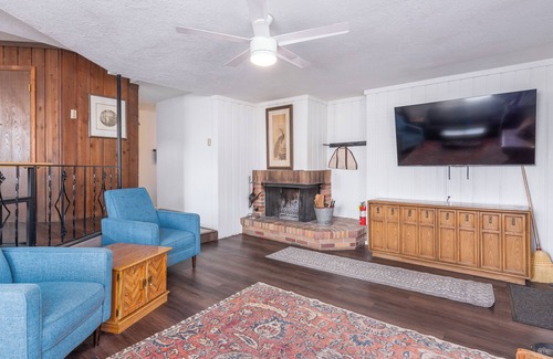 Brian Head Condo | Where We Roam Condo - Steps To Slopes and Downstairs Corner Unit!