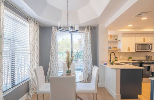 Paradise Valley Village Condo | Where Work Meets Vacation Pool Desk Laundry