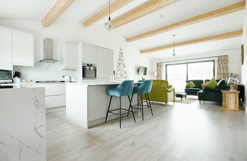 Settle Cottage | WHERNSIDE LODGE, luxury holiday cottage, with a garden in Settle