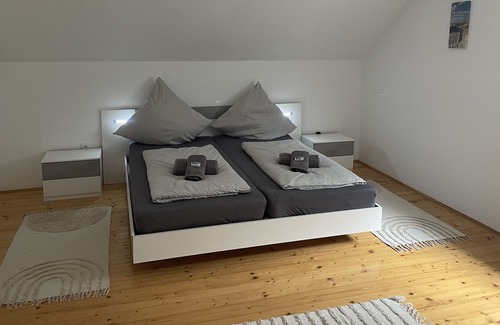 Laufen Apartment | Whg. 110 qm m. Bergblick