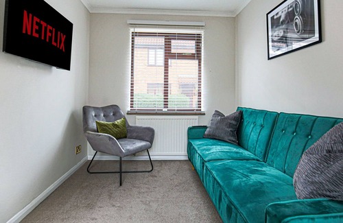 Great Linford House | Whichford, Milton Keynes