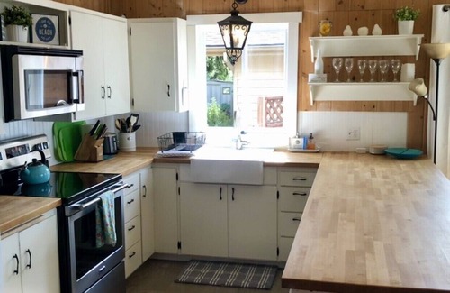 Coupeville Cabin | Whidbey Island Waterfront cabin! Best Sunsets on the West side! YES! SPECIALS!
