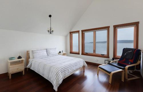 Langley House | WhidbeyBeachHouse, an Oceanfront Getaway on a Private Beach