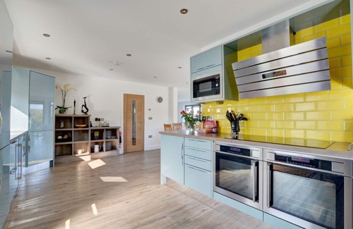 Watermouth House | Whimbrels - Six Bedroom House, Sleeps 12