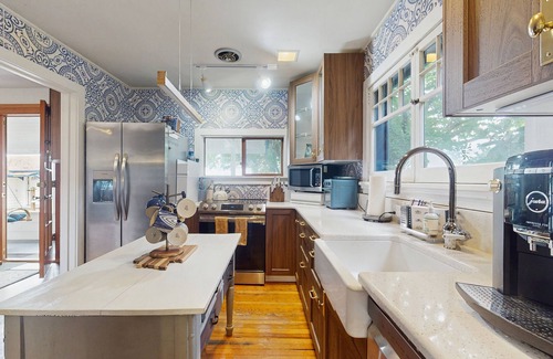 Langley House | Whimsical 1940s waterview gem with sweeping sea views, wildlife, & near town