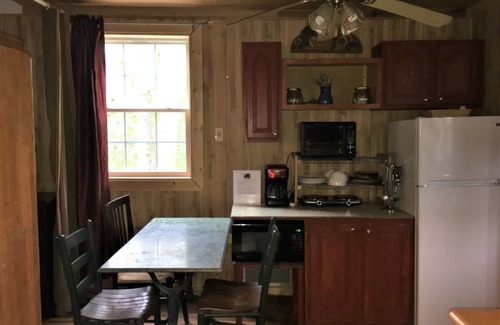 Leitchfield Cabin | Whimsical "Glamping" Cabin Getaway