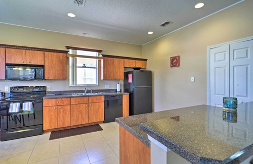 Crystal Cove House | Whimsical Kissimmee Abode Near Golf Courses!