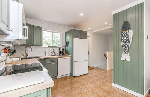Huntsville Cottage | Whimsical Muskoka Cottage in beautiful Hidden Valley