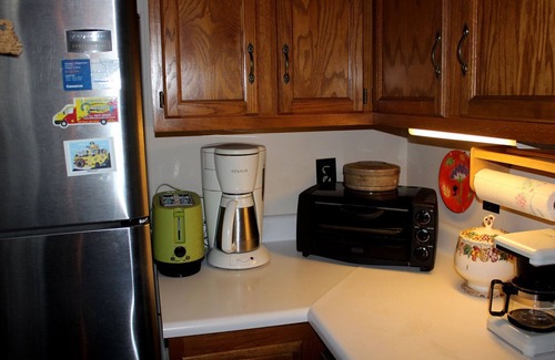 Damascus House | Whimsy on the Wood, Pet friendly, walking distance to VA Creeper and the A.T.