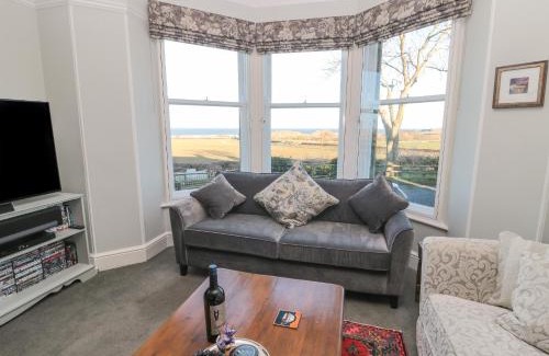 Embleton House | Whinstones at 4 The Villas