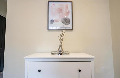 Worcester Apartment | WhiskAwayHomes - Shaw Street - Apartment 8