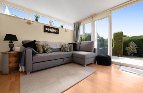 Worcester House | WhiskAwayStays Toulouse Drive