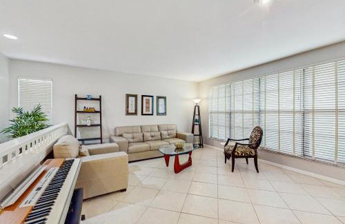 Biggar House | Whiskey Creek