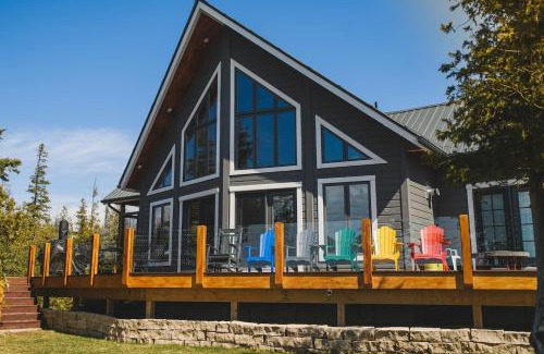 Northern Bruce Peninsula House | Whiskey Harbour Lakehouse - Lake Huron Getaway