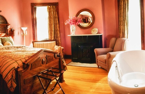 St. Joseph Bed & Breakfast | Whiskey Mansion