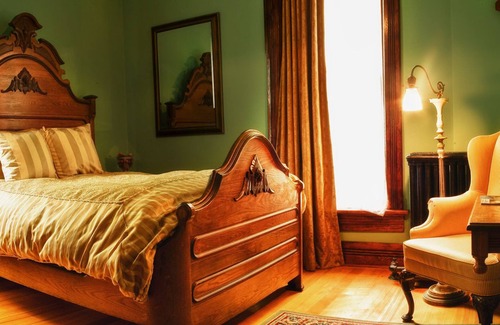 St. Joseph Bed & Breakfast | Whiskey Mansion