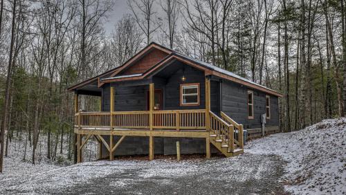 Mineral Bluff House | Whiskey Pines