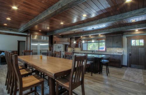 Deadwood House | Whiskey Ridge Lodge