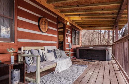 Bryson City House | Whiskey Run Cabin, Spectacular Mountain Views