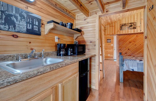 Pine Ridge Cabin | Whispering Pine Cabin Unit 2 in the RRG