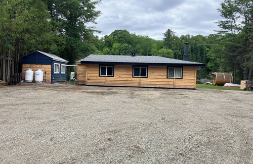 Algoma District Cottage | Whispering Pines Cottage