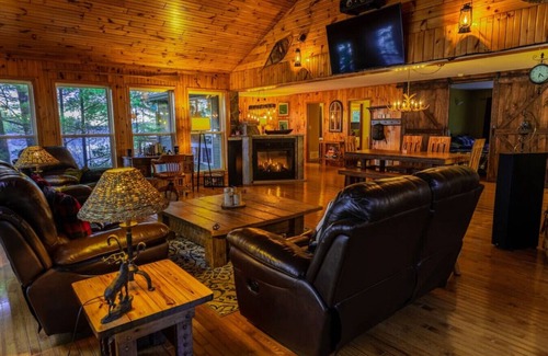 West Nipissing Ski Chalet | Whispering Pines @ Paradise Cove - Lake Nipissing