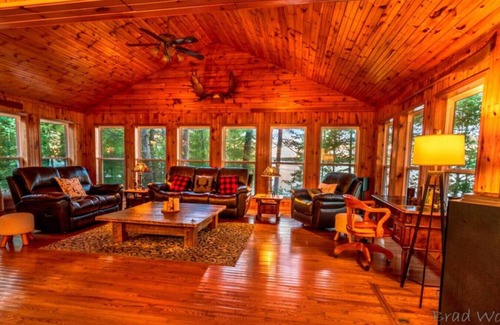 West Nipissing Ski Chalet | Whispering Pines @ Paradise Cove - Lake Nipissing
