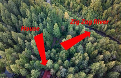 Zigzag House | Whispering Pines - Cabin w hot tub