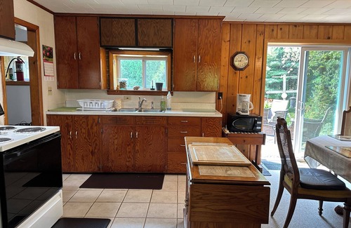 Beulah Cottage | WHISPERING PINES COTTAGE-The Most Beautiful Place in America-Sleeping Bear Park