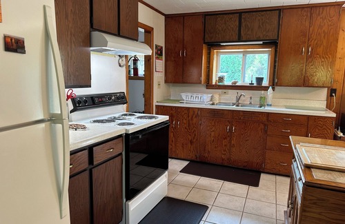 Beulah Cottage | WHISPERING PINES COTTAGE-The Most Beautiful Place in America-Sleeping Bear Park