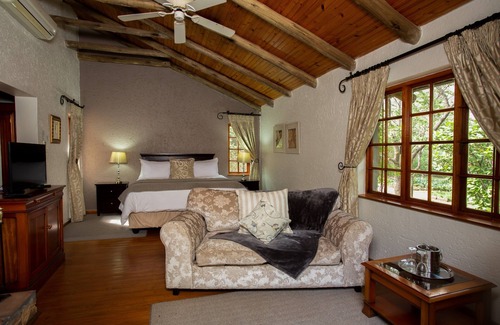 Magaliesberg House | Whispering Pines Country Estate