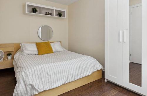 Collingwood Apartment | Whispering Pines Escape